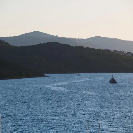 Fiorentini Ciovo With A Seaview And Outside Pool - 1 Apartment *
