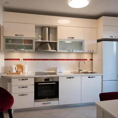 Apartment Fiorentini Ciovo With A Seaview And Outside Pool - 1