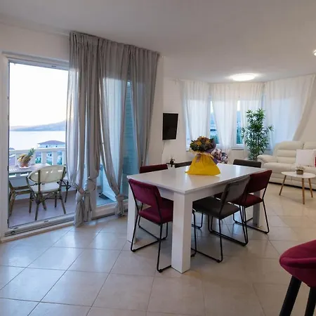 Apartment Fiorentini Ciovo With A Seaview And Outside Pool - 1