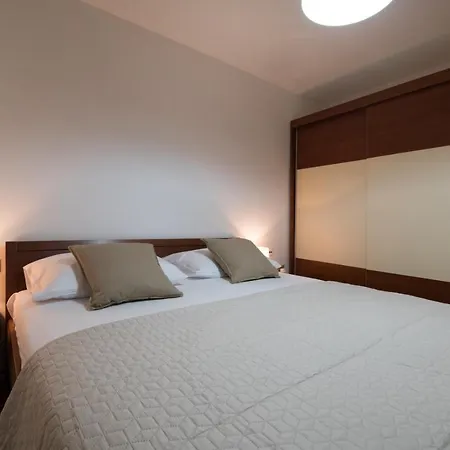 Apartment Brand New 3br With Rooftop Sea View & Pool Fiorentini Ciovo Trogir