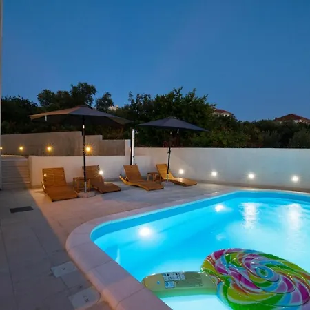 Brand New 3br With Rooftop Sea View & Pool Fiorentini Ciovo Apartment *