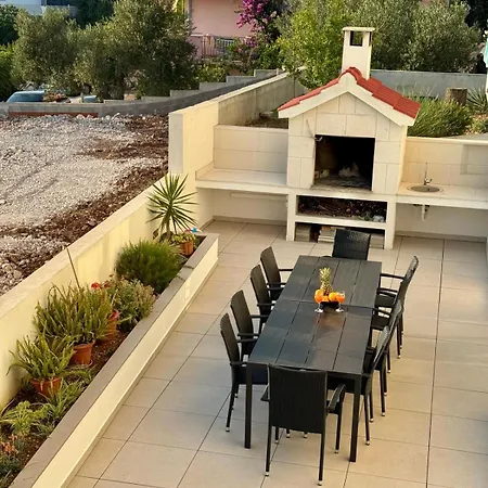Brand New 3br With Rooftop Sea View & Pool Fiorentini Ciovo Apartment *